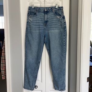 American Eagle Curvy Mom Jeans Size 14 Long